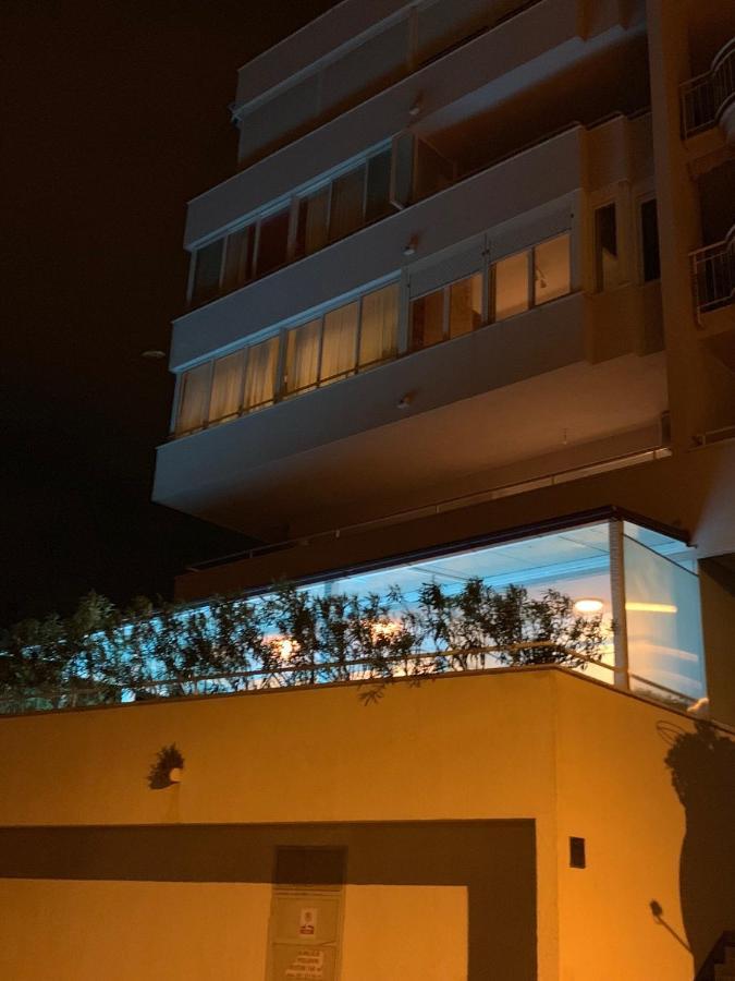 Apartment Relax Whit Big Terrace 170M2 Near The Beach 斯普利特 外观 照片