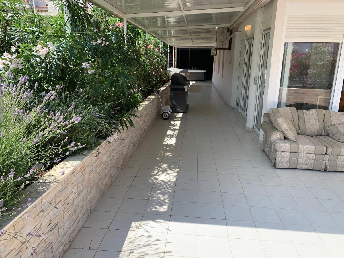 Apartment Relax Whit Big Terrace 170M2 Near The Beach 斯普利特 外观 照片