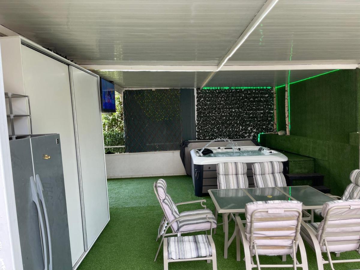Apartment Relax Whit Big Terrace 170M2 Near The Beach 斯普利特 外观 照片