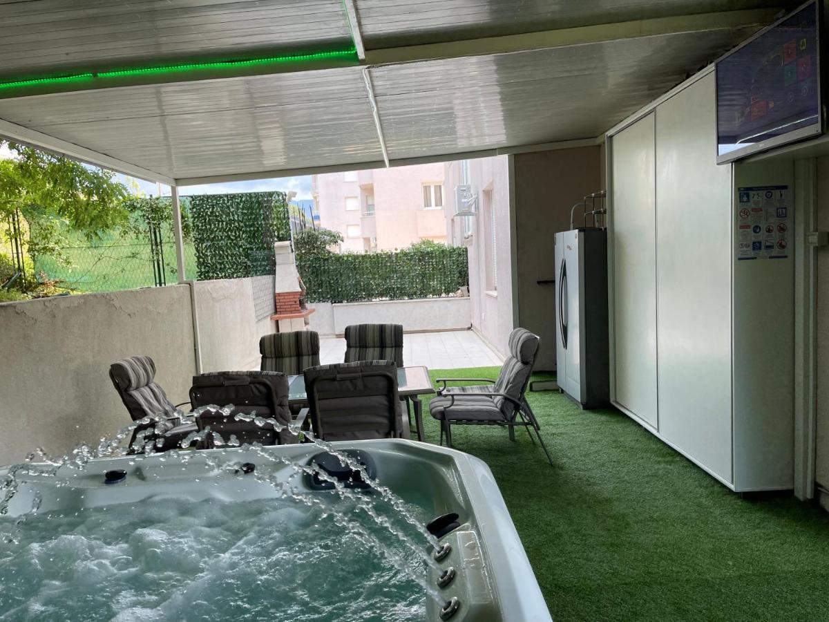 Apartment Relax Whit Big Terrace 170M2 Near The Beach 斯普利特 外观 照片