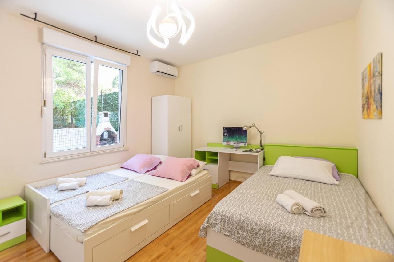 Apartment Relax Whit Big Terrace 170M2 Near The Beach 斯普利特 外观 照片