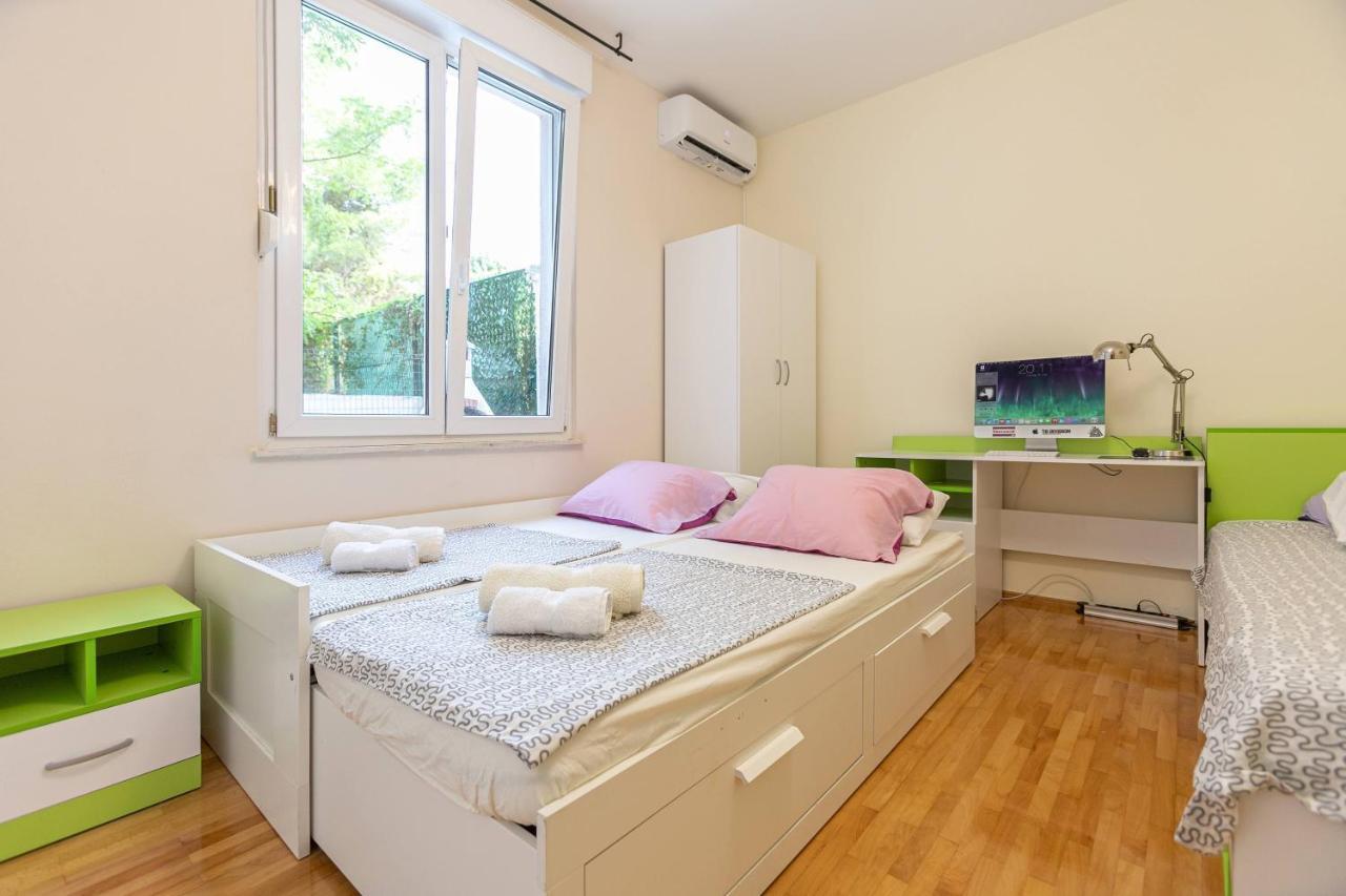 Apartment Relax Whit Big Terrace 170M2 Near The Beach 斯普利特 外观 照片